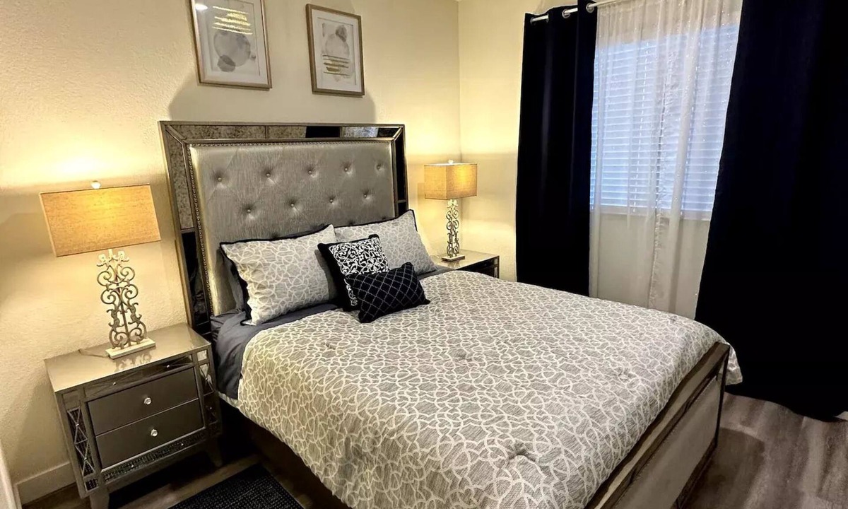 Roseville House | Sweet dreams on Mystic Way