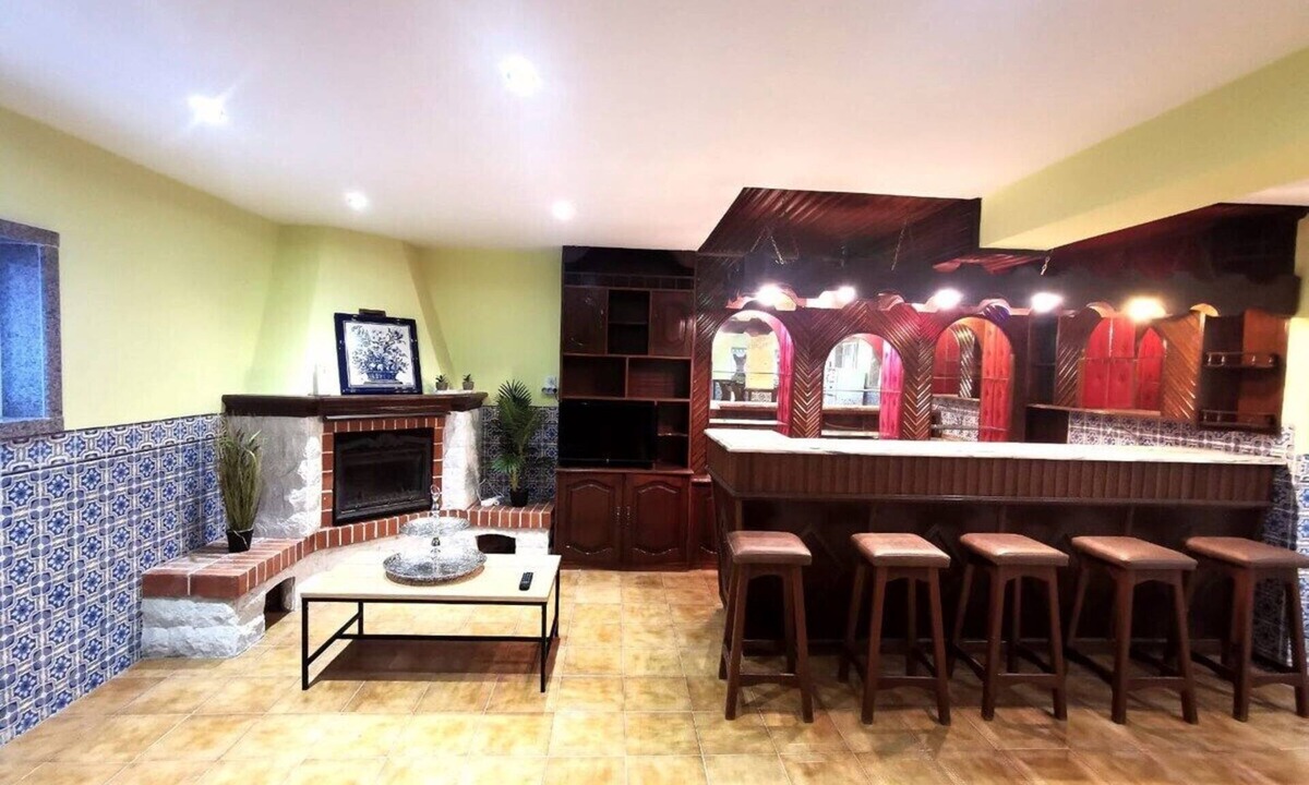 Aveiro House | The Bairrada House with Free Garage