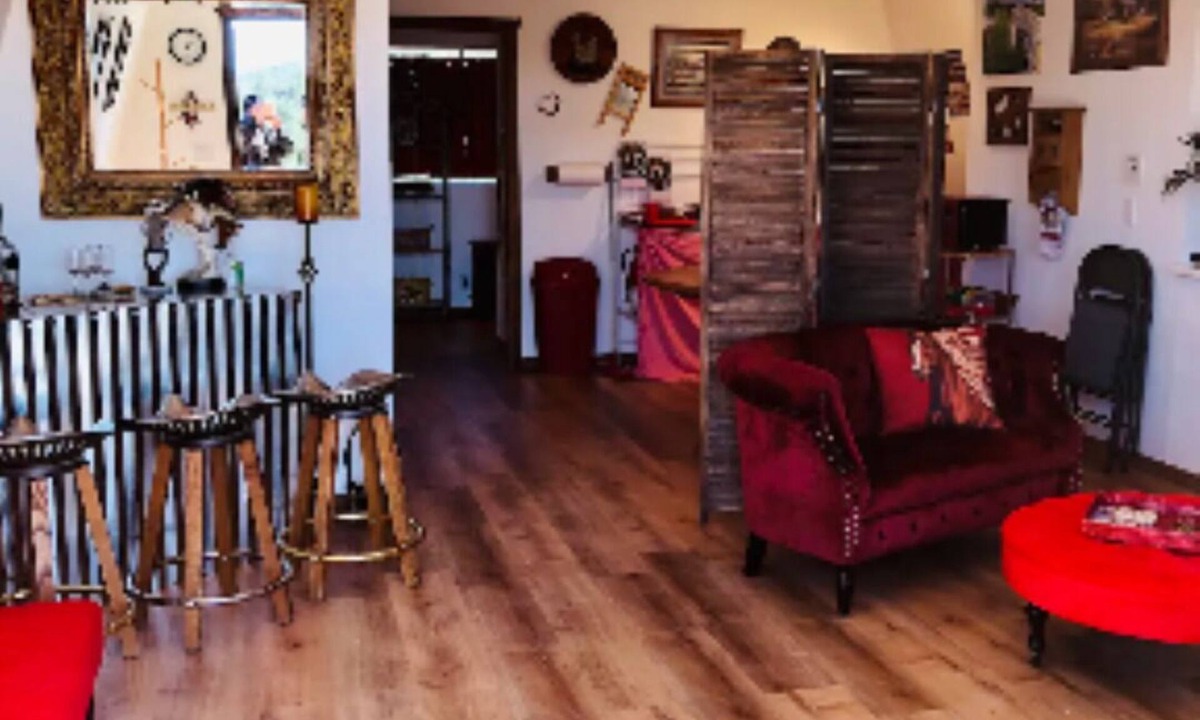 Warner Springs House | The Barn, mini petting zoo mid term 1-6 month stays