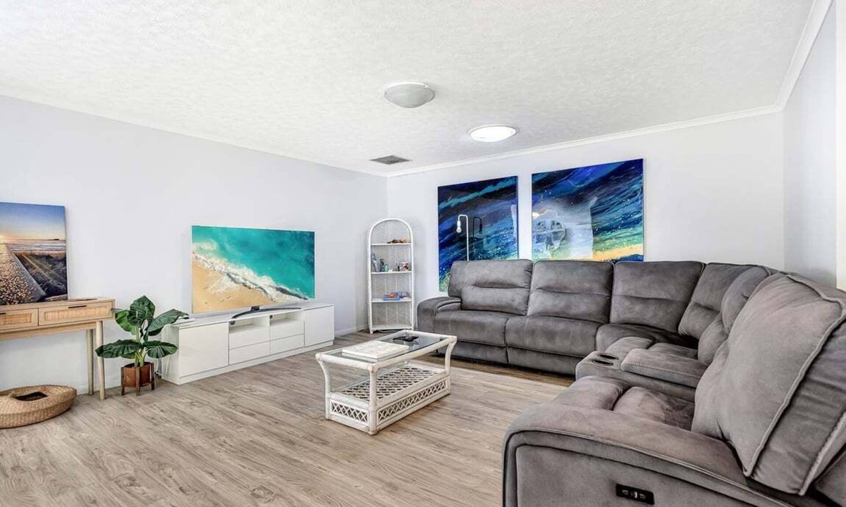 Mudjimba Apartment | The Beach Pad - Mudjimba