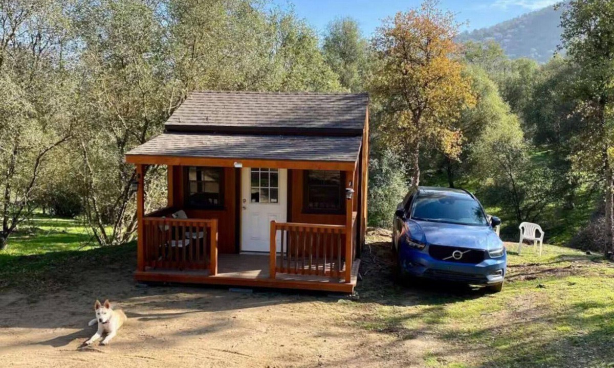 Squaw Valley Cabin | The Cozy Tiny Shabin Cabin