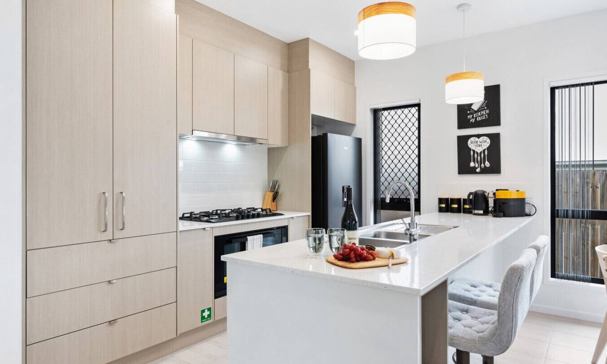 Burpengary East Apartment | `The Crest` - Stunner in North Harbour Estate