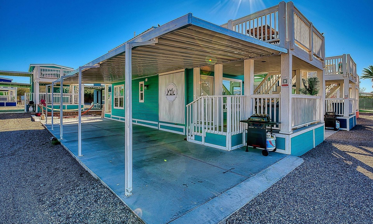 Parker Strip House | The Drunken Donkey, Premium Views! Roadrunner Resort