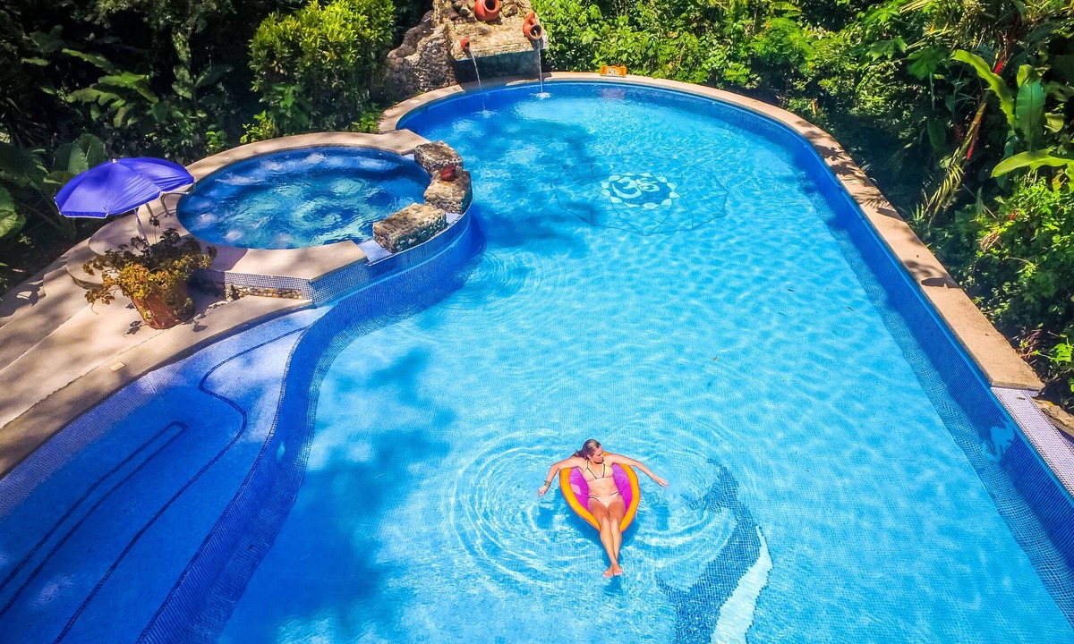 Cahuita Hotel | The Goddess Garden