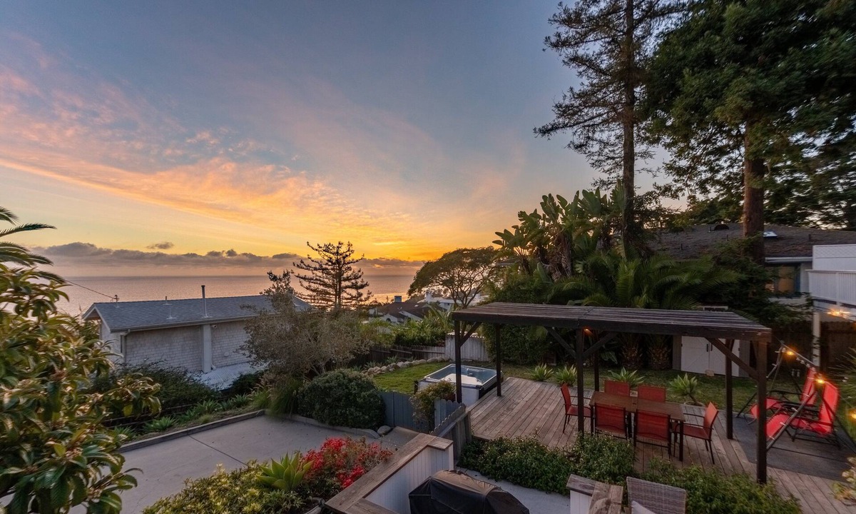 Summerland House | The Grand Escape | The Chosen Collection