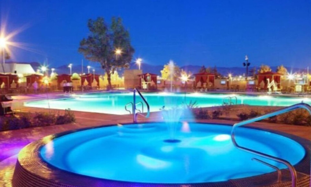 Reno Hotel | The Grand King with Spectacular View