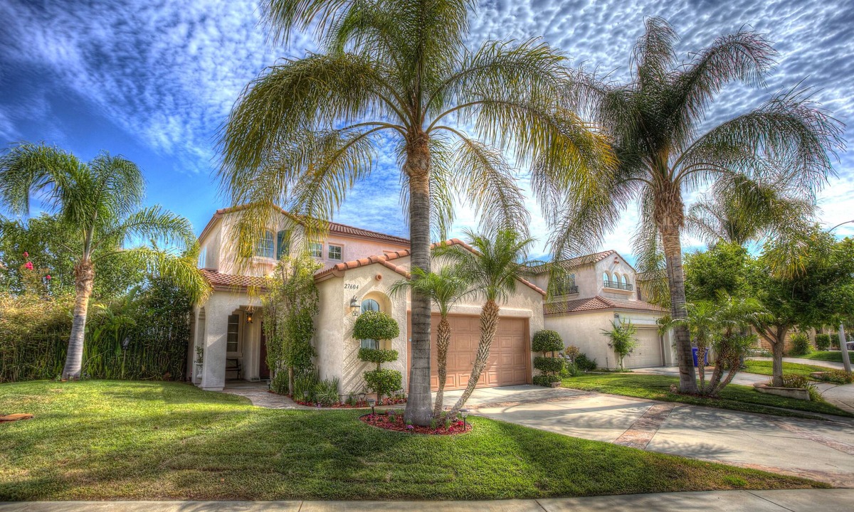 Castaic House | The Lagoon Home Away From Home!