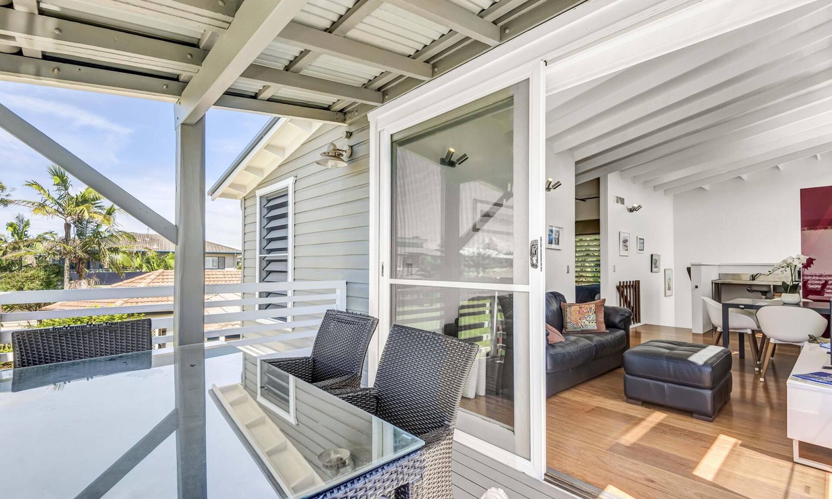 North Creek Apartment | The Laneway Loft - Centrally located in the golden grid in Lennox Head