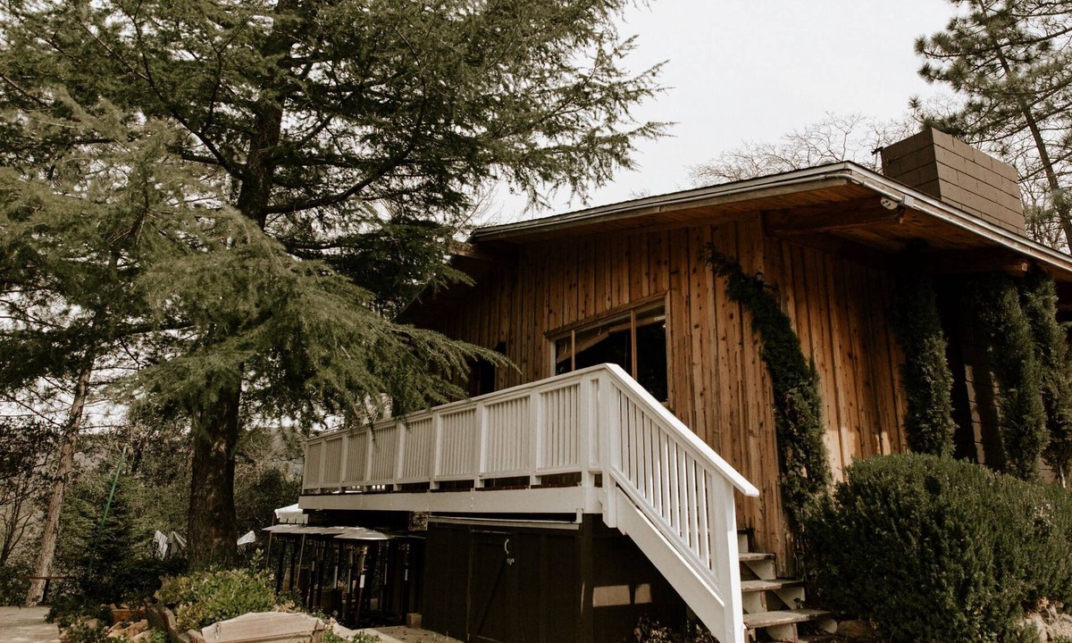 Julian House | The Meadow House at Sacred Mountain