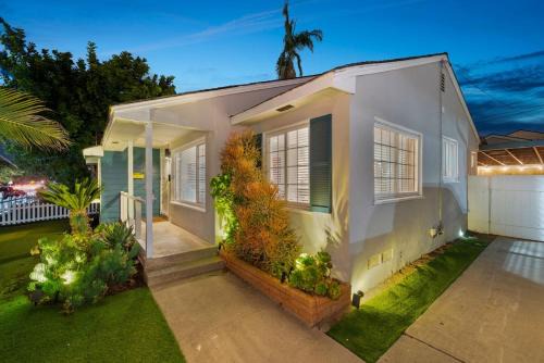 Allied Gardens House | The Mosaic by Coastline Vacation Rentals