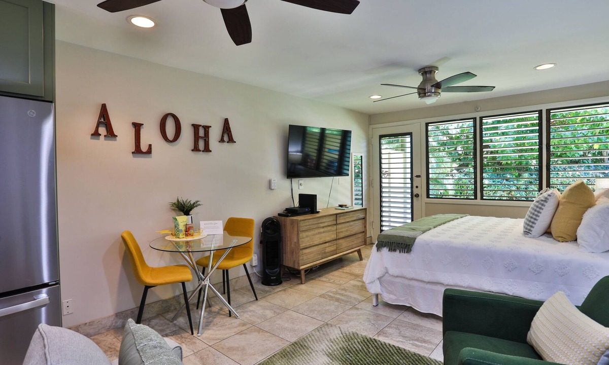 Napili Condo | The Napili Bay, Steps to Sand, Studio, King bed, Remodeled in June of 2023