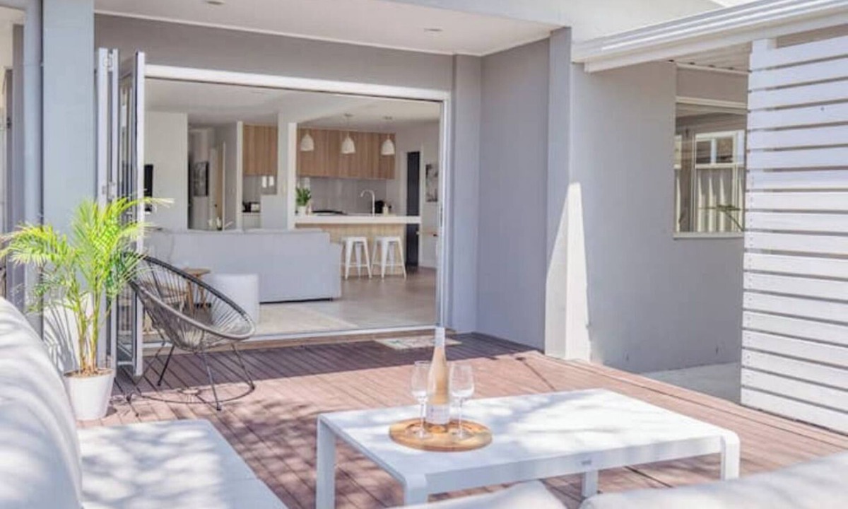 Miami House | The Palm House - Sun, Surf and Style Miami!