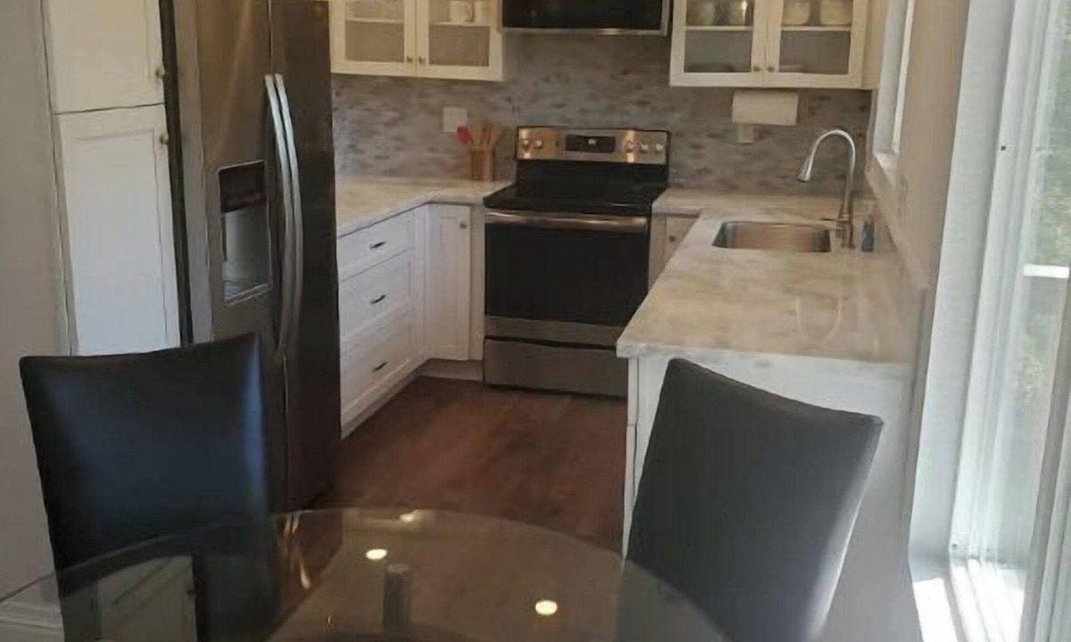 Deer Park Cottage | The Perfect Little House. Furnished 1BR cottage.