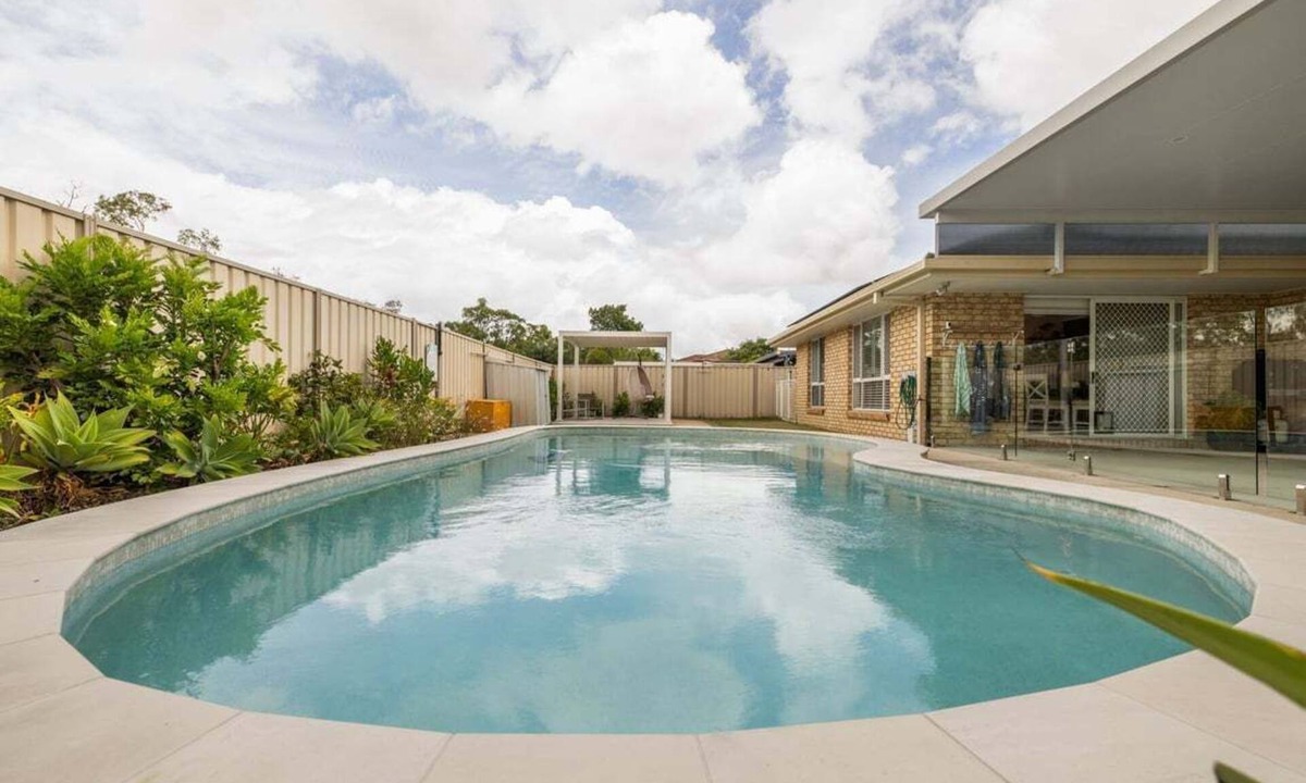Banksia Beach House | The Salty Anchor Banksia Beach