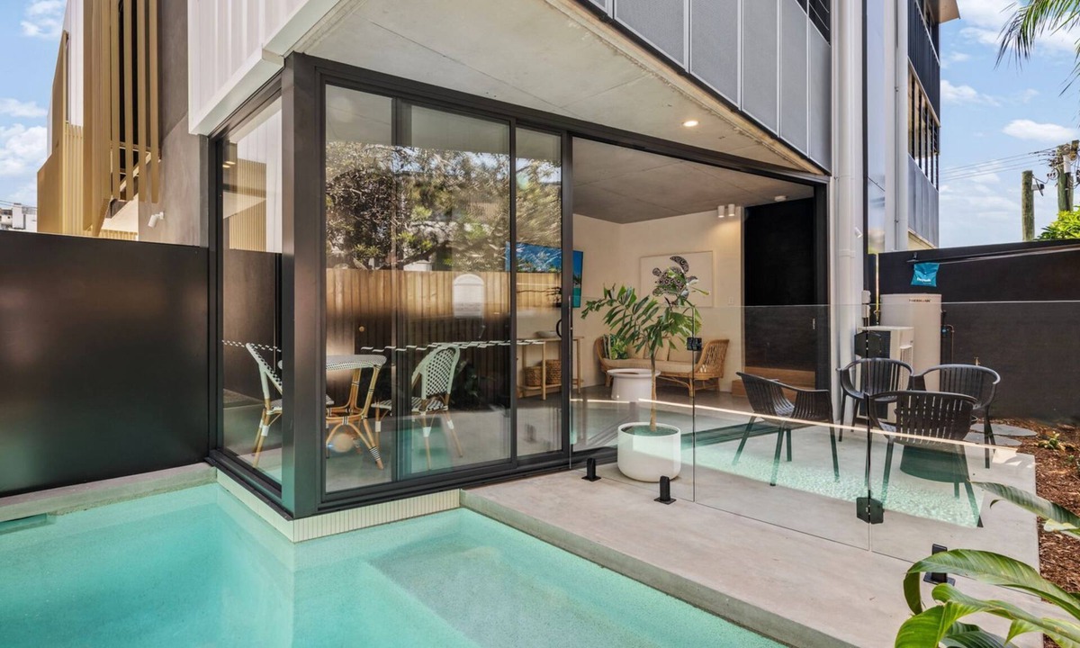 Mooloolaba House | The Smith luxury holiday home with heated pool near beach