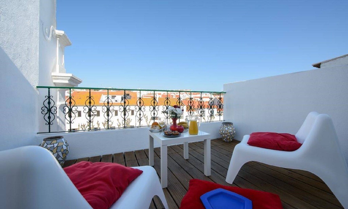 Ericeira House | Timeless apartment at the heart of the village II
