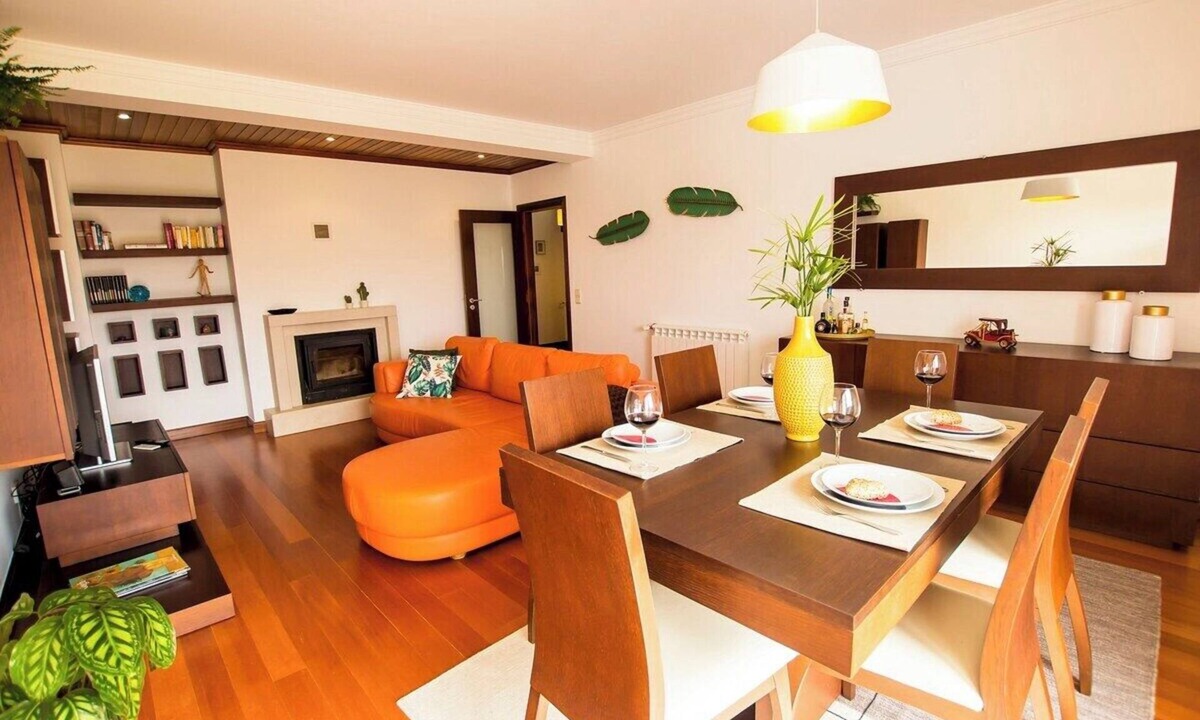 Aveiro Apartment | Tower House with Free Garage