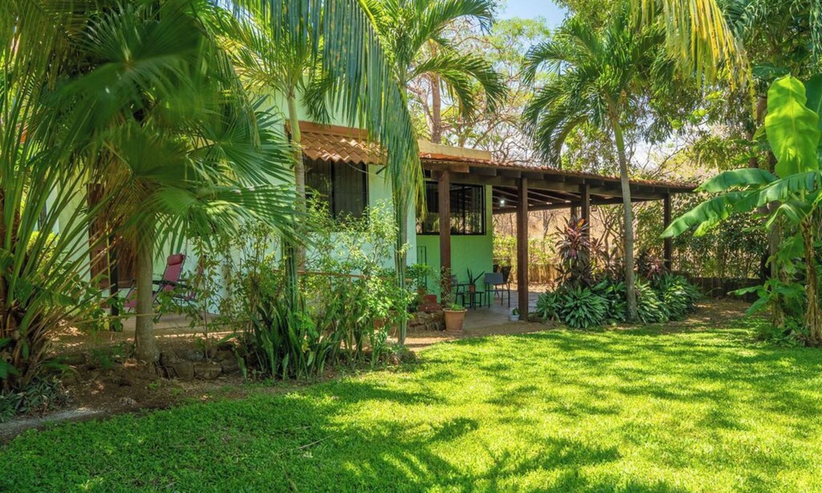 Playa Hermosa Villa | Tranquil 2-bedroom villa with AC in Playa Hermosa