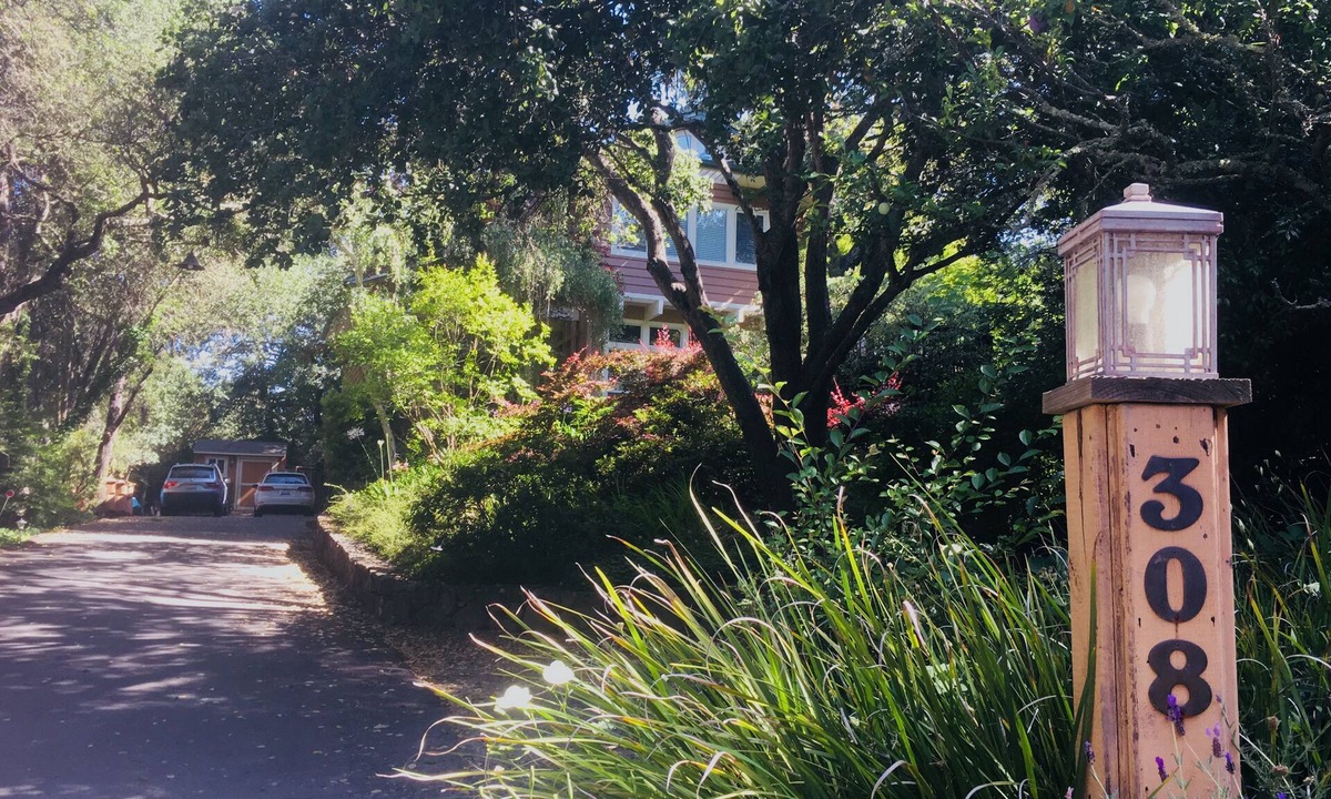 Napa House | Tranquil Napa Retreat Near Downtown, City License #VR-16-0024