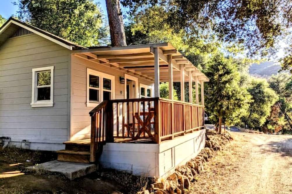 Pauma Valley Cabin | Tranquil Retreat in Santa Ysabel: Glamping Cabin with Nature's Beauty