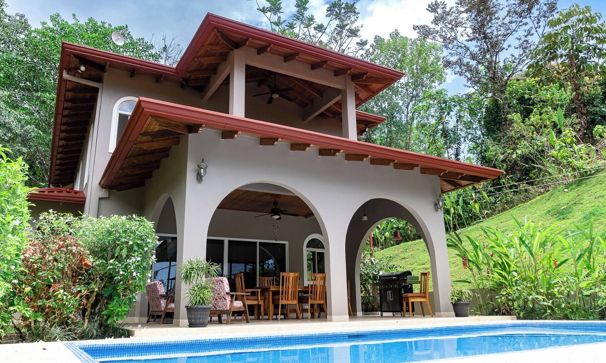 Ciudad Cortes House | Tropical Villa, Amazing Sunsets