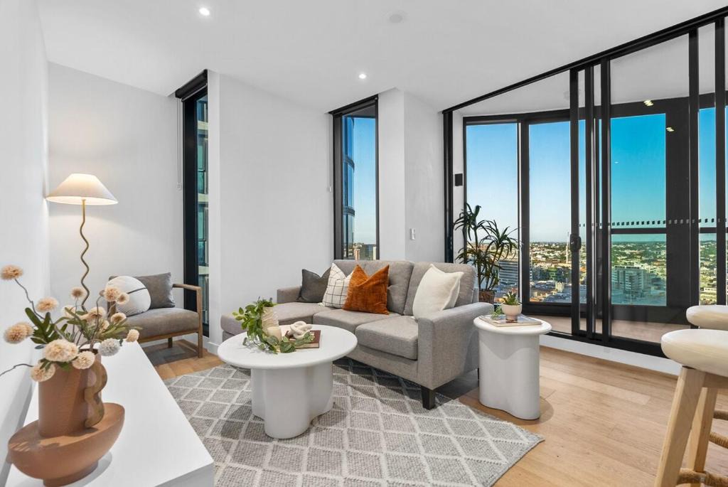 Fortitude Valley Apartment | Twilight Views 2BR in Fortitude Valley & Parking