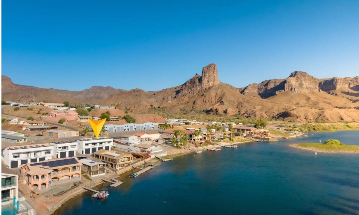 Parker Strip House | Twin Palms - River Views w/Private Dock & Launch