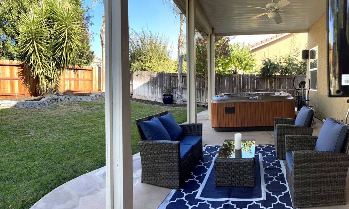 Riverbank House | Ultimate Riverbank Getaway w/Luxe Amenities