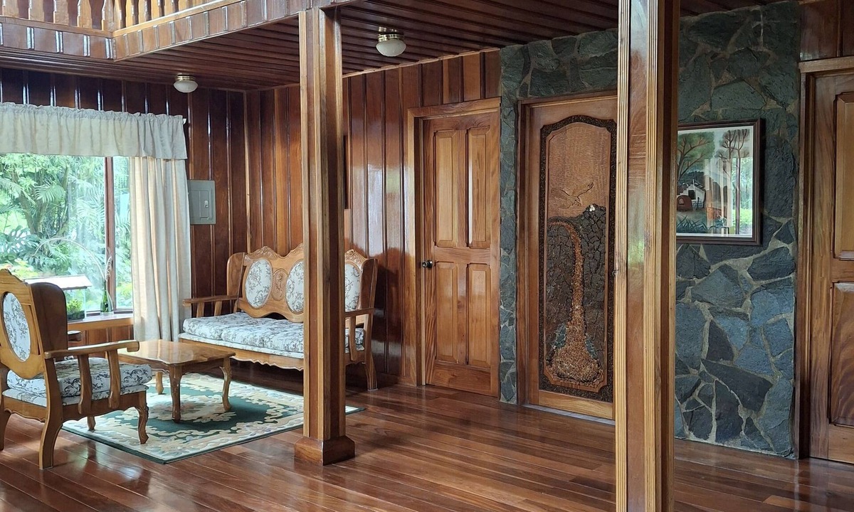 Monteverde Ski Chalet | Unique, spacious, and comfortable Chalet in ideal Monteverde location.