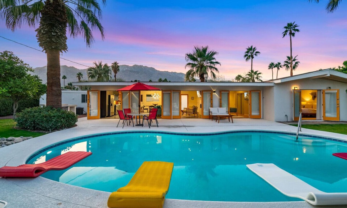 Sunmor House | Upgraded MCM Private Retreat! Pool! Views! EV Charger! Soaking Tub! Fire Pit!