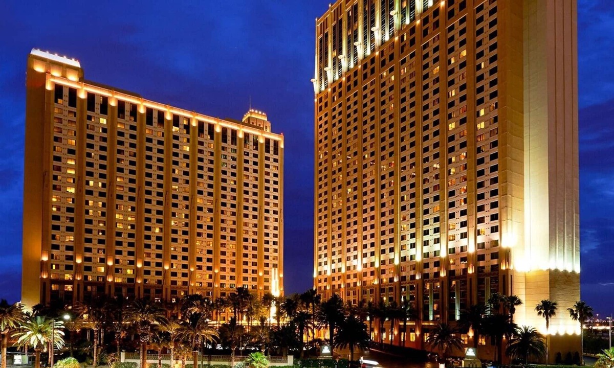 Las Vegas Strip House | Vacation, Work, or Conference on the Boulevard