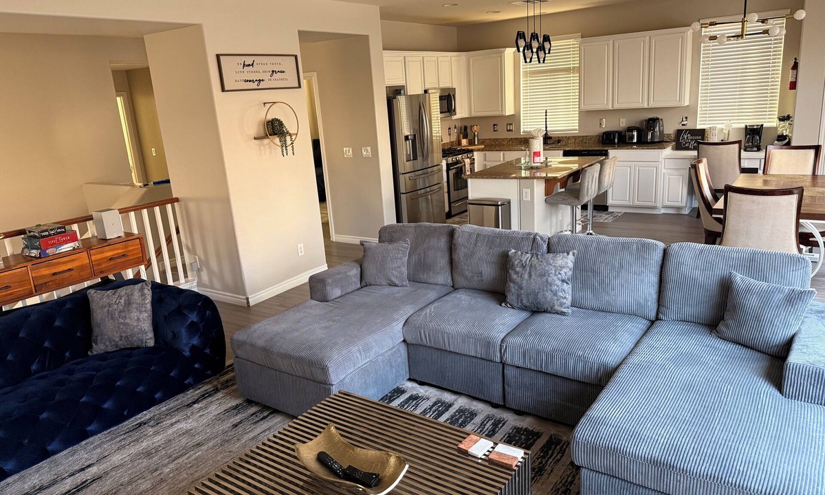 North Las Vegas House | Vegas 4bed/3bath Home In North Las Vegas