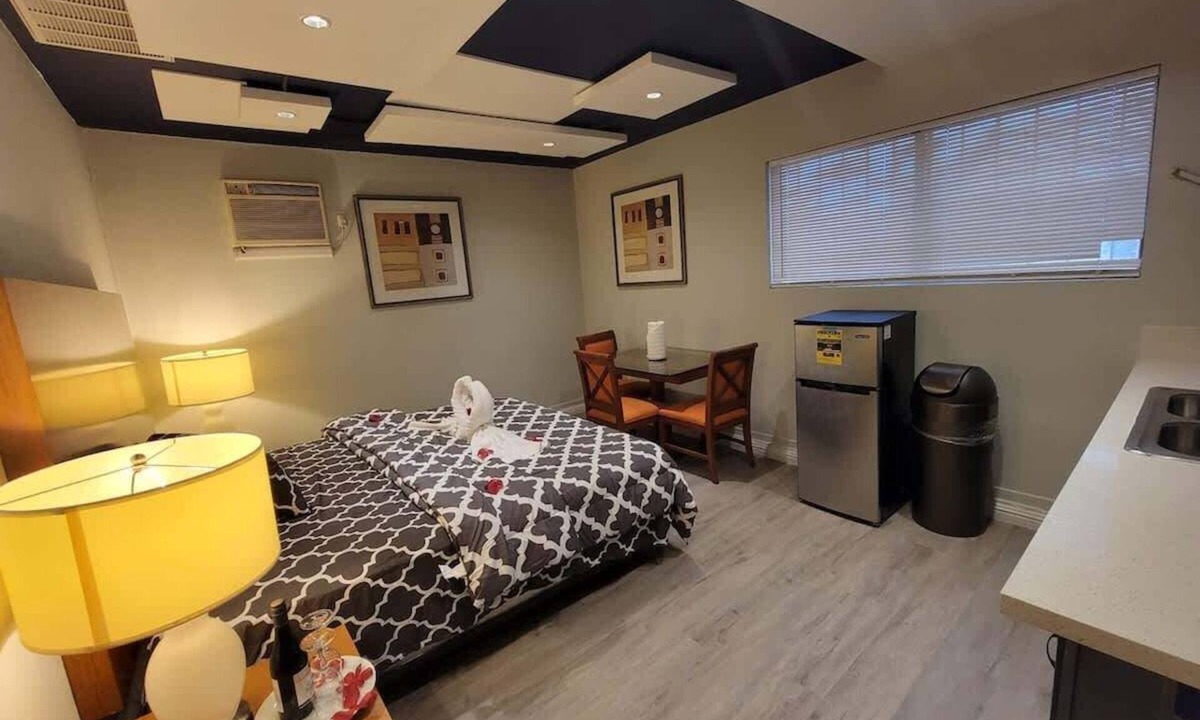 Paradise Apartment | Vegas Unit A Charm to Remember Love of Vegas