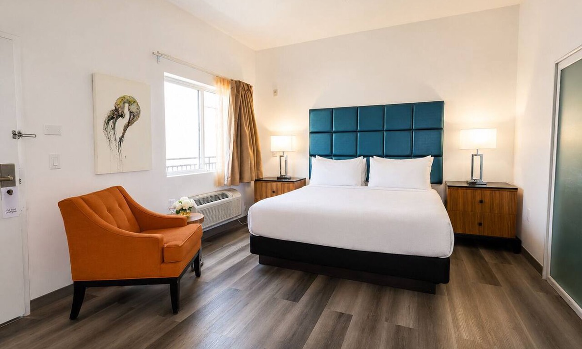 Little Italy Hotel | Vibrant Little Italy Stay Near Cruise Terminal, Dining and San Diego Zoo