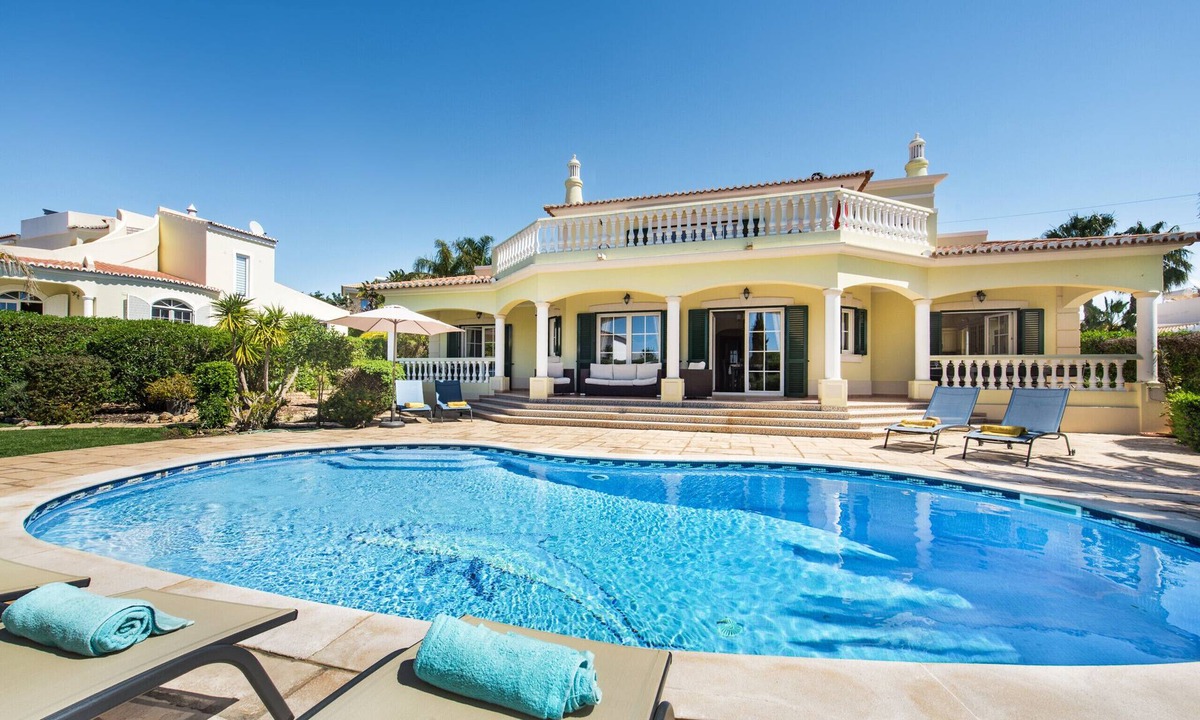 Mato Serrao Villa | Vila Nautilus