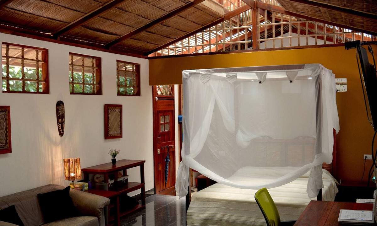 Chiguata House | Villa 5 - Modern 2 Bed Villa in Playa Chiquita