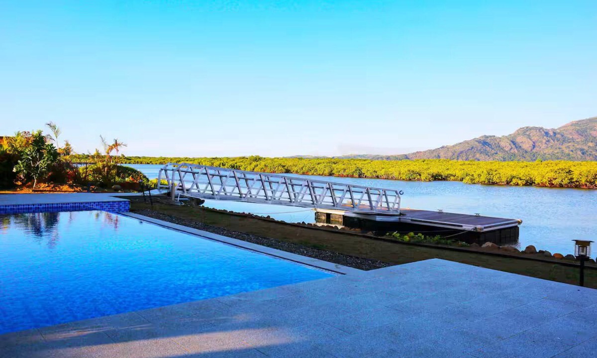 Nadi Villa | Villa 85 - Riverfront Luxury 7 Bedroom Villa