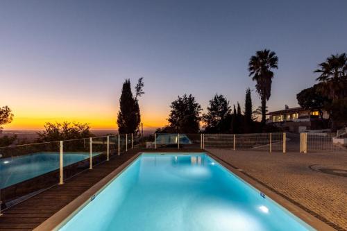Tunes Villa | Villa e5