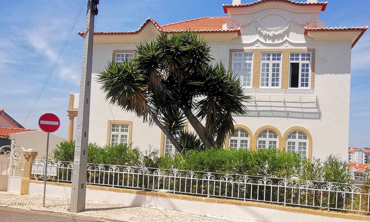 Cascais Apartment | Villa Gabriela Monte Estoril Sol, charm and relaxation.