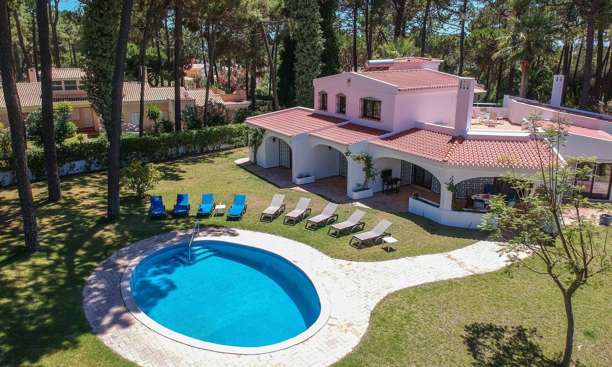 Vilamoura Villa | Villa Joselina | 4 Bedrooms | Golf Views | Vilamoura