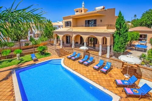 Vale de Parra Villa | Villa Karlia by Villa Plus