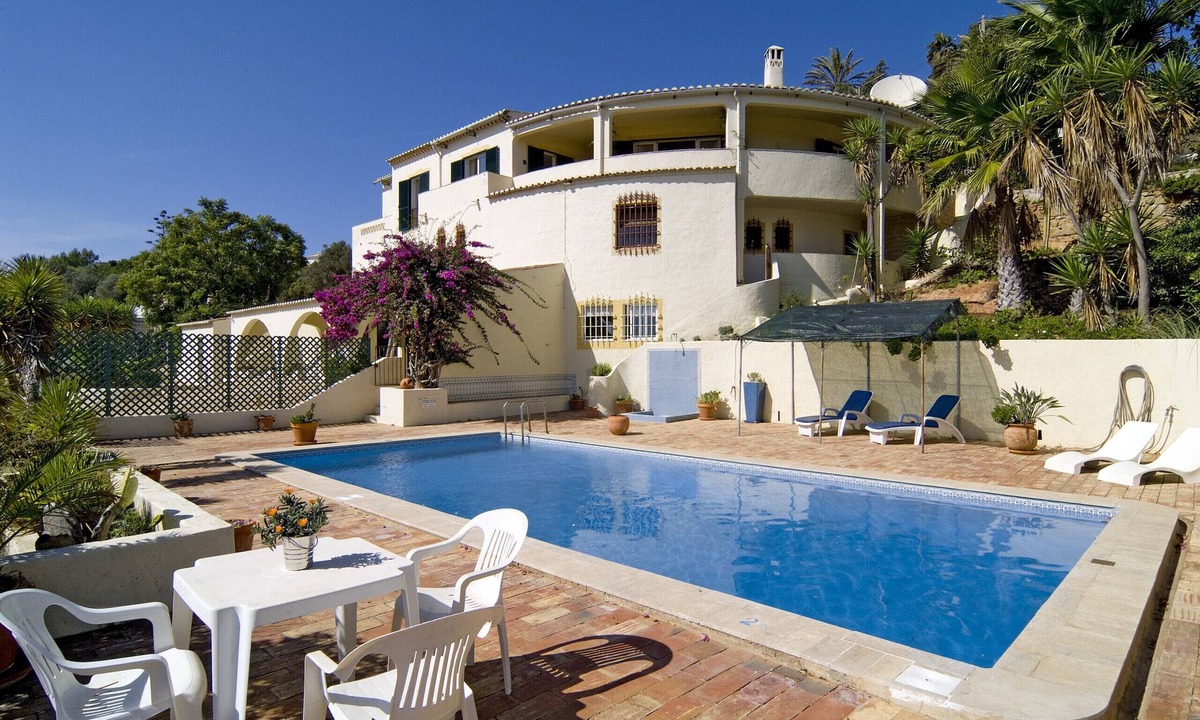 Funchal Villa | Villa Lorena with large private pool and garden