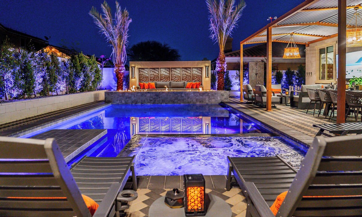 Coachella House | Villa Secreta! 7 BEDROOM SLEEPS 15!