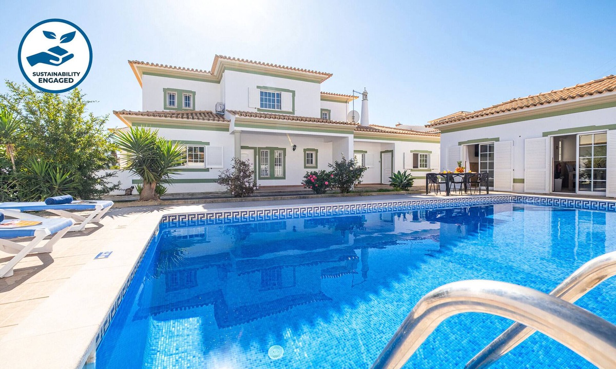Albufeira Villa | Villa with Saltwater Swimming Pool