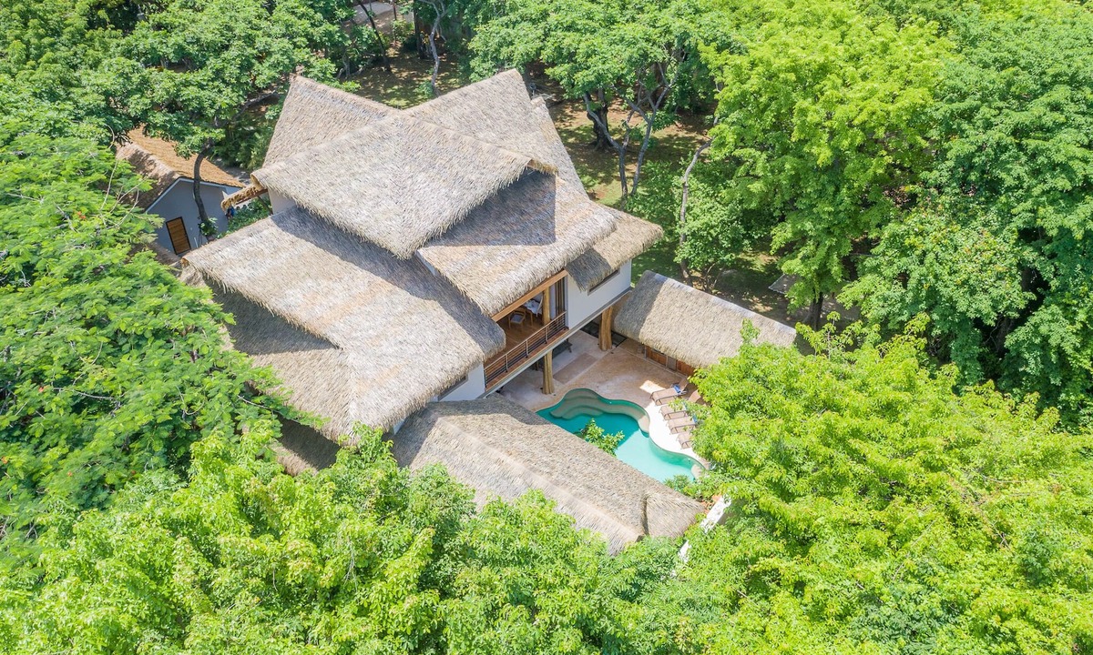 Playa Guiones Villa | Villa Zona Azul | Luxury Beach Villa North Guiones