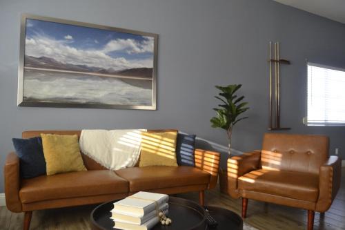 North Las Vegas House | Vintage Residence whit 3 Bedroom and Billard Table