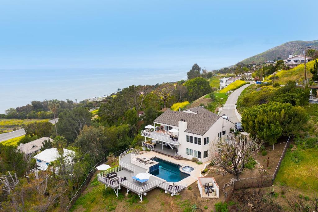 Vista De Los Ondas Sea Star | Western Malibu