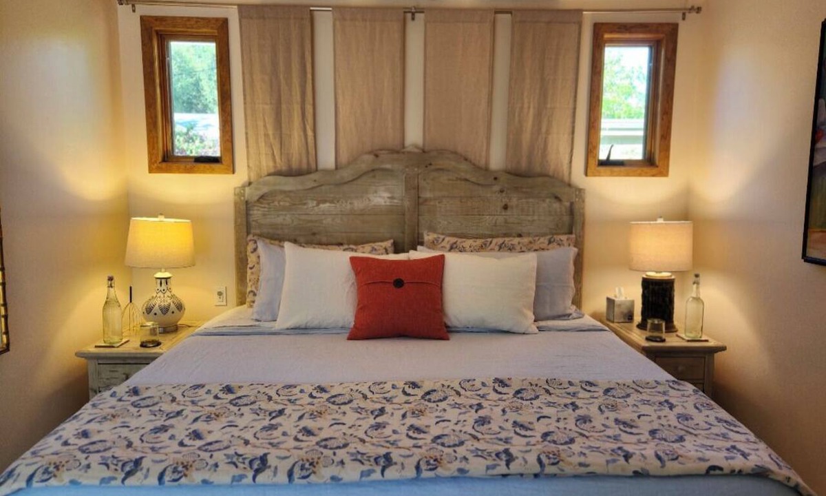 Los Olivos Apartment | Walk-to-wine-country or chill in tranquility & comfort @ Floribunda Gardens