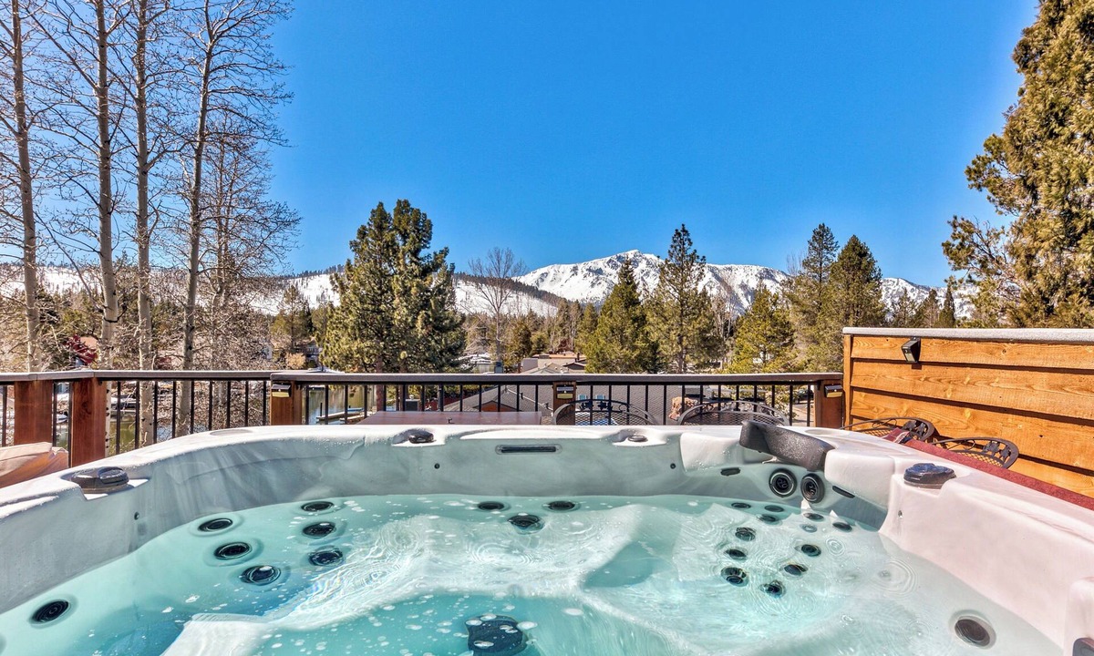 Tahoe Keys House | Waterfront Hot Tub,Game room, Tahoe Keys MV25