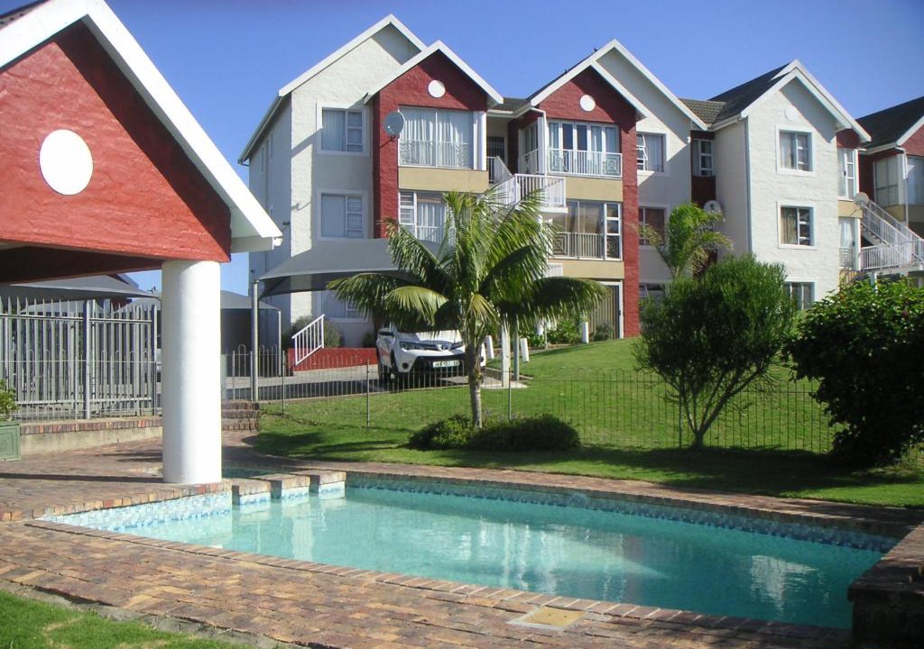 Aston Bay Apartment | Waterside Living DB03